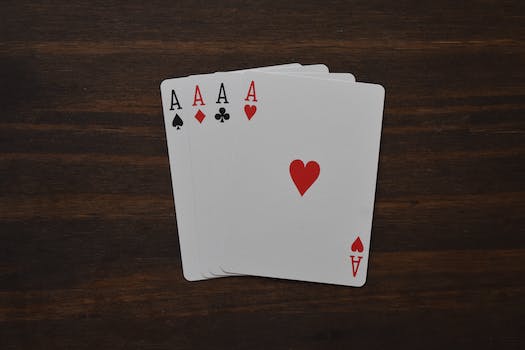 Poker jako Hobby i Pasja: Jak Gra Wpływa na Życie Codzienne